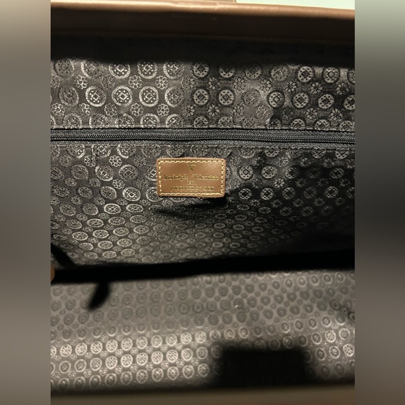 Rudolph Valentino travrel bag 40cm. Authentic and pre-owned. Excellent condition - Picture 12 of 15